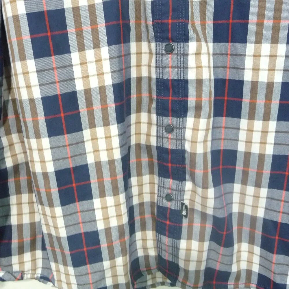 THE NORTH FACE SIZE XL SNAP FRONT SHIRT PLAID